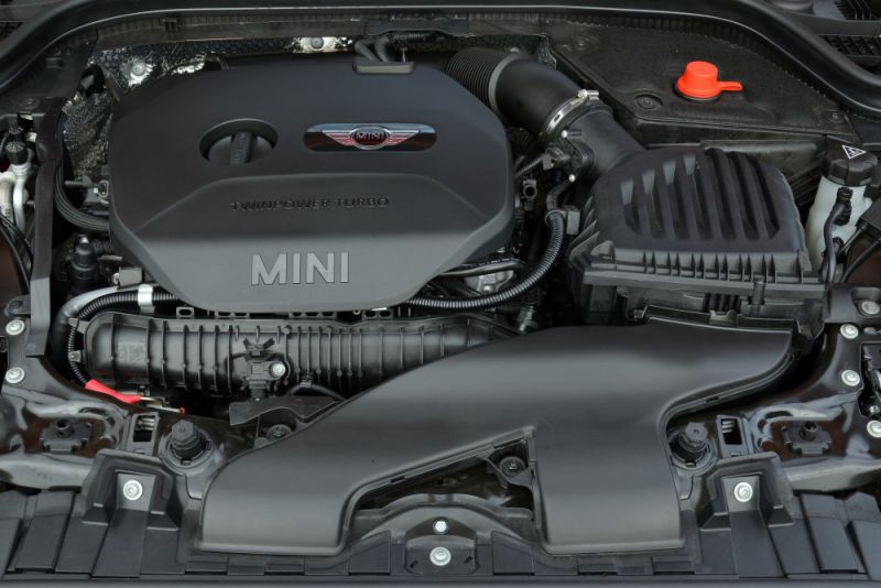 Mini Hatch (F55; F56) Cooper SD 2.0 (170 Hp) Automatic